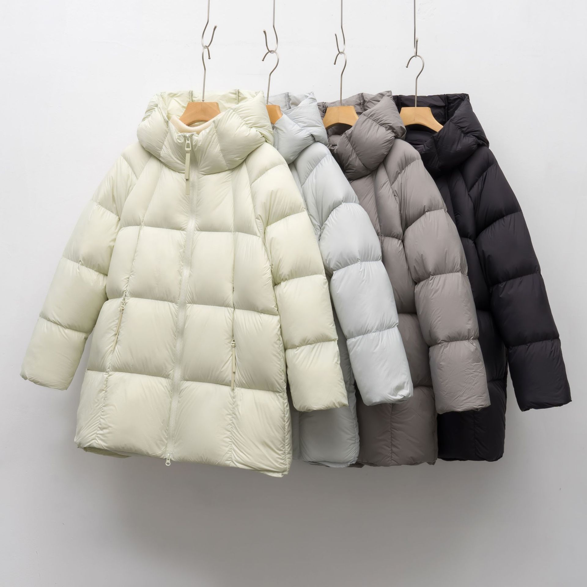 90鸭绒羽绒服女宽松加厚新款泡芙云朵简约纯色外套_3323高清大图