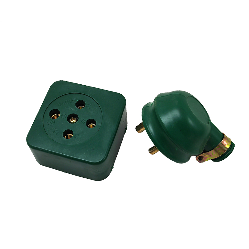 和居态 三相四线插头插座 16A 440V 套高清大图