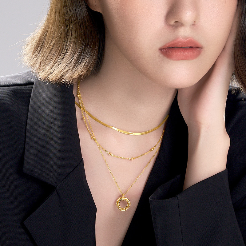 潮宏基黄白18k金蛇骨链彩金项链锁骨链choker个性ins叠戴