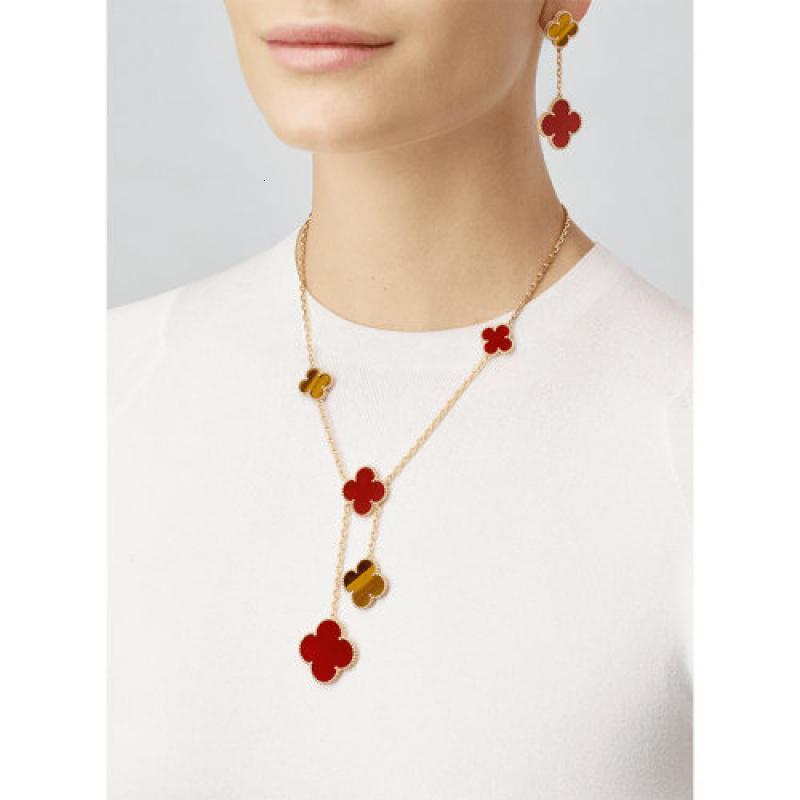 vancleefarpels梵克雅宝经典款magicalhambra03系列18k金金镶嵌虎眼