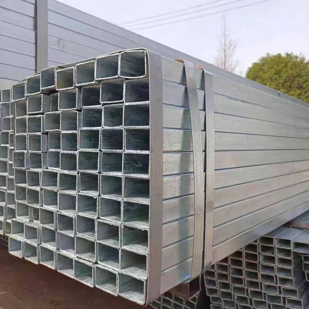 中锦科技 镀锌方管 20*20*2.0mm 6m 根高清大图