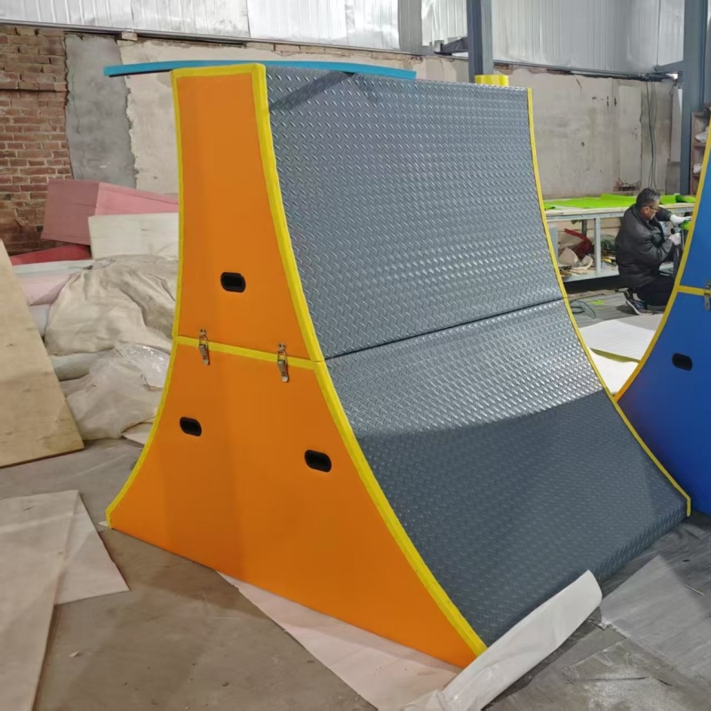 幼儿户外跑酷套装YHW-003高清大图