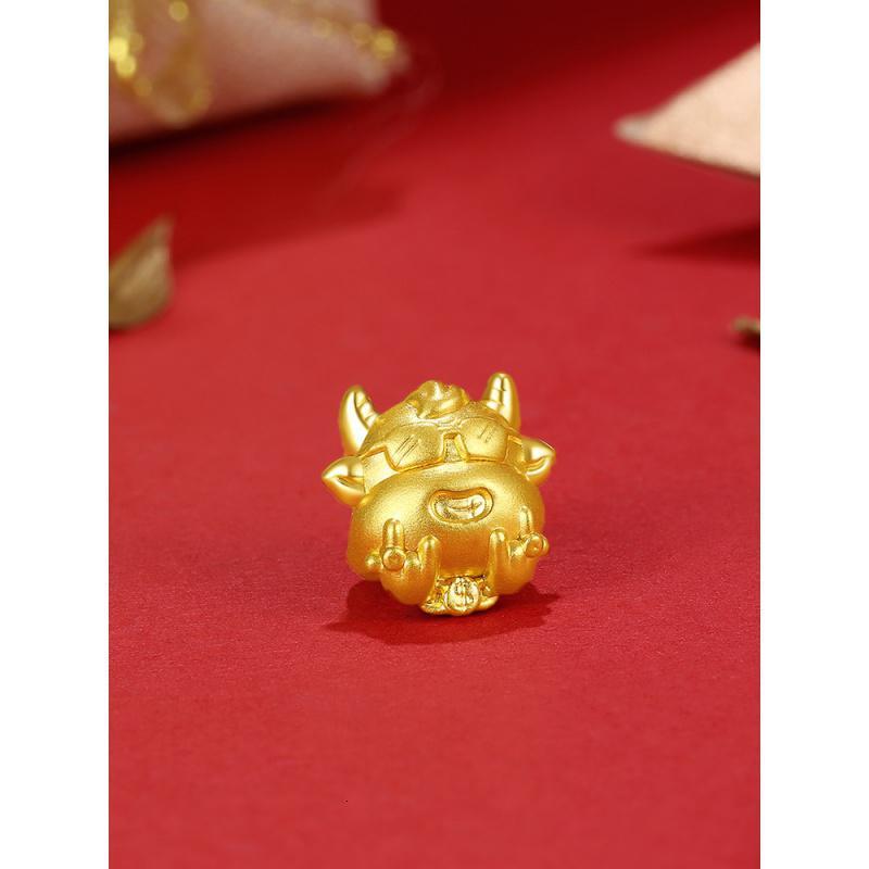 周六福zhouliufu黄金手链男款足金定价3d硬金生肖牛嘻哈金牛手绳送