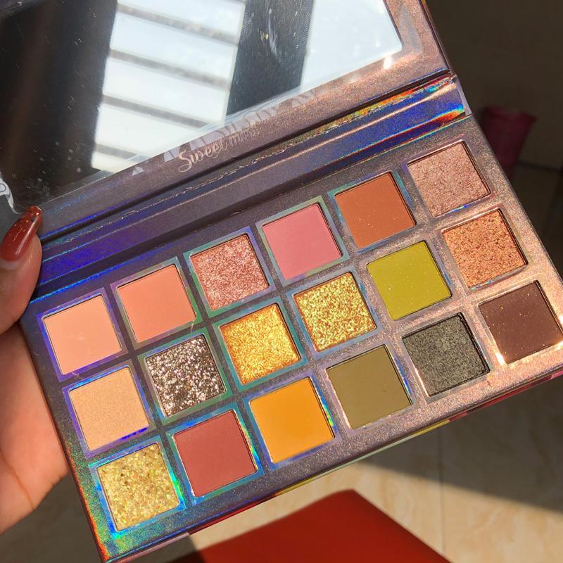 18色眼影盘ins超火眼影闪粉珠光防水眼线小盘便携彩妆品牌平价暗夜