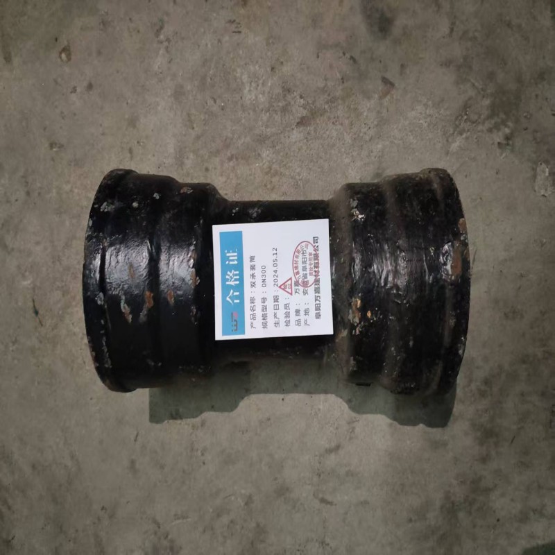 WJ 双承短筒 DN300 个高清大图