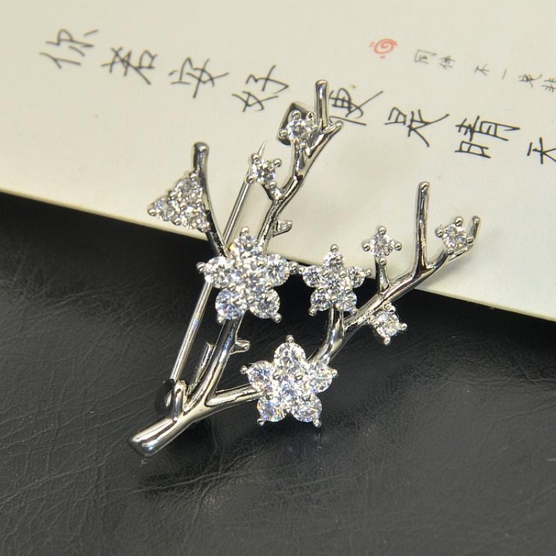 三八节礼物 韩国水晶梅花树胸针女 锆石别针 高档丝巾配饰潮送女朋友老婆生日礼物