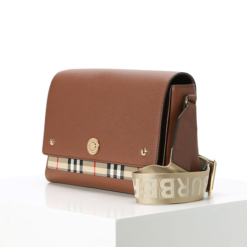 预订 BURBERRY 博柏利 女包 Note 经典格纹 斜挎包 单肩包8021111 金扣