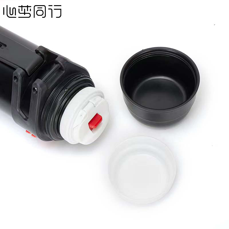 心梦同行旅行保温壶大容量304不锈钢保温杯背带便携热水壶户外水杯1600ml 1261/个高清大图