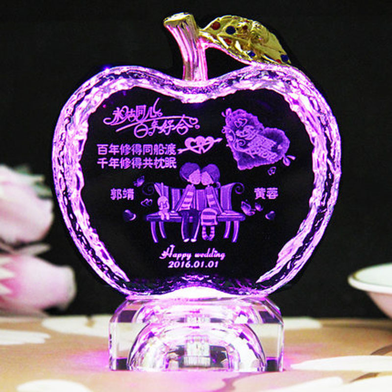 时尚结婚礼物送闺蜜朋友新婚礼生日礼品女生水晶苹果刻字摆件送女朋友七夕情人节礼物