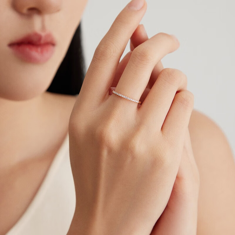 周大福RINGISM系列排钻18K金彩黄金钻石戒指 钻戒U178232 送女友礼物