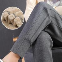加绒加厚运动裤女冬季宽松卫裤束脚女裤超厚绒裤子外穿棉裤秋冬女 臻依缘