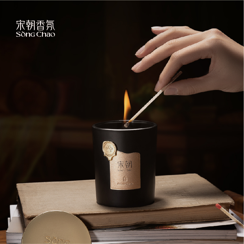 宋朝 雅奢系列香薰蜡烛150g溪映寒梅(香薰蜡烛*1+金属盖*1)高清大图