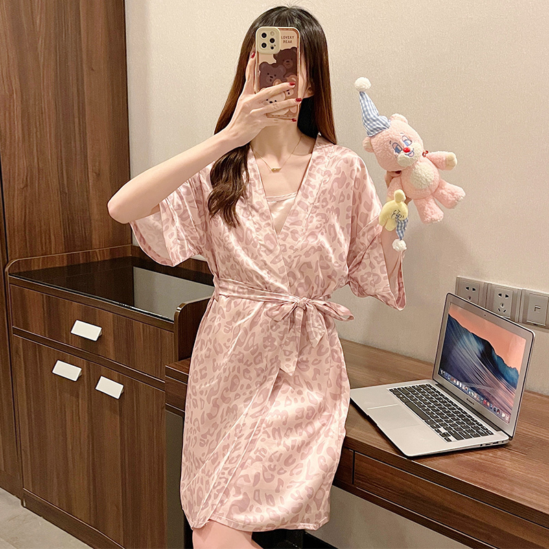 睡衣女夏季睡袍甜美杏色冰丝吊带睡裙性感薄款浴袍丝绸春秋家居服