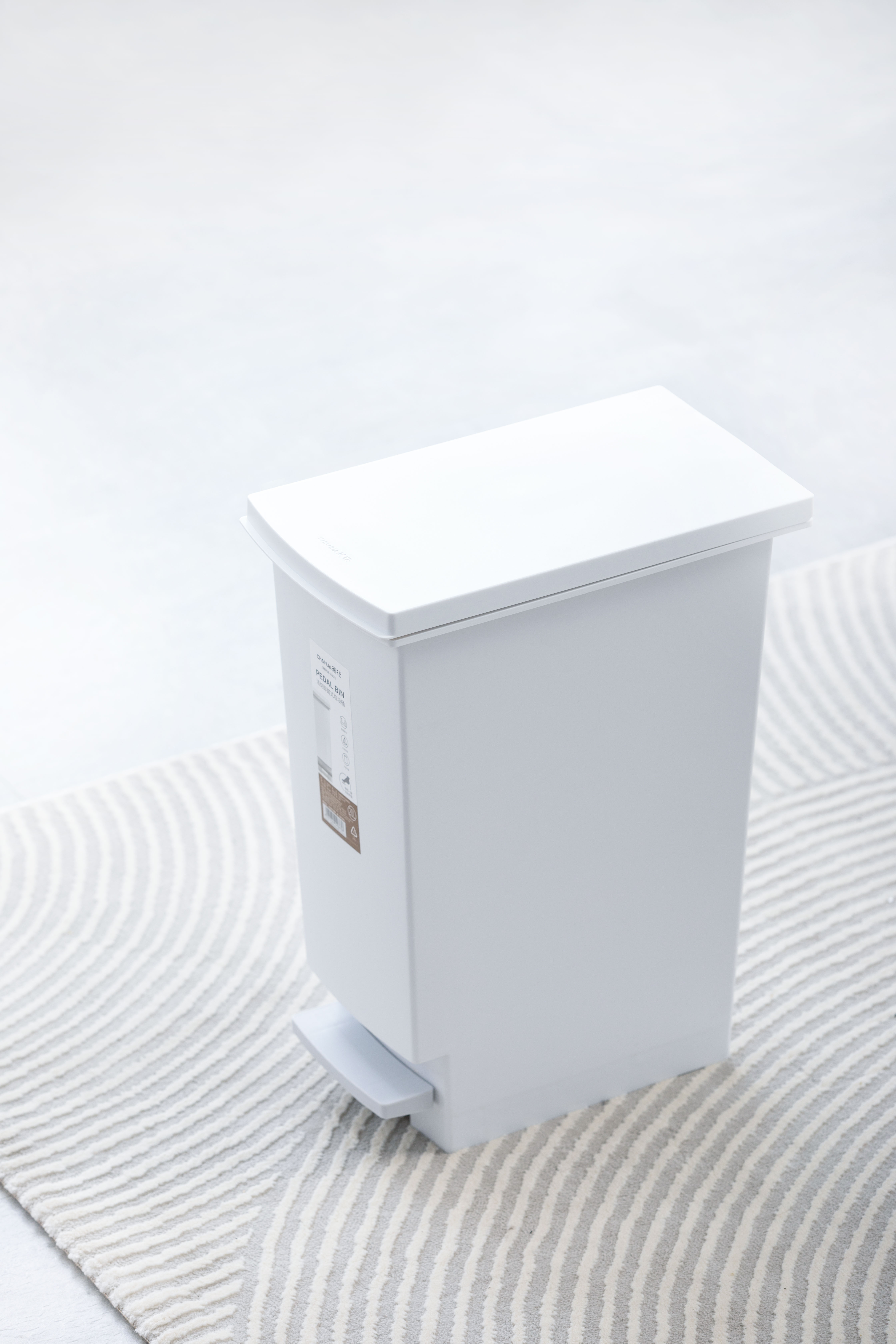 茶花 洁纳脚踏式垃圾桶20 20L/个高清大图