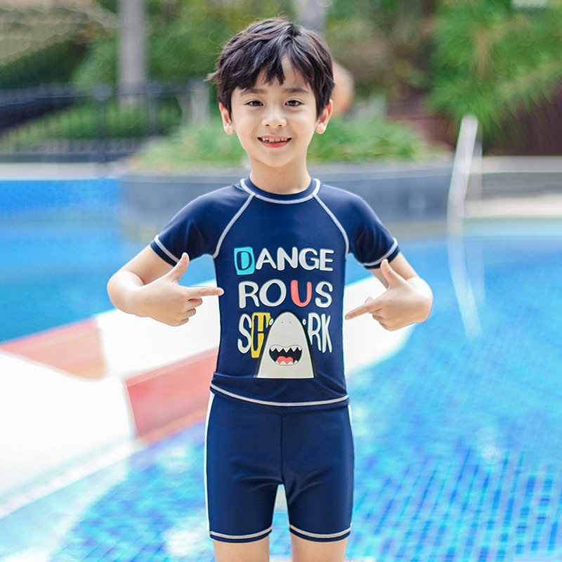 佑游儿童泳衣男童泳裤小中大童分体游泳衣男孩宝宝大码时尚游泳衣视频