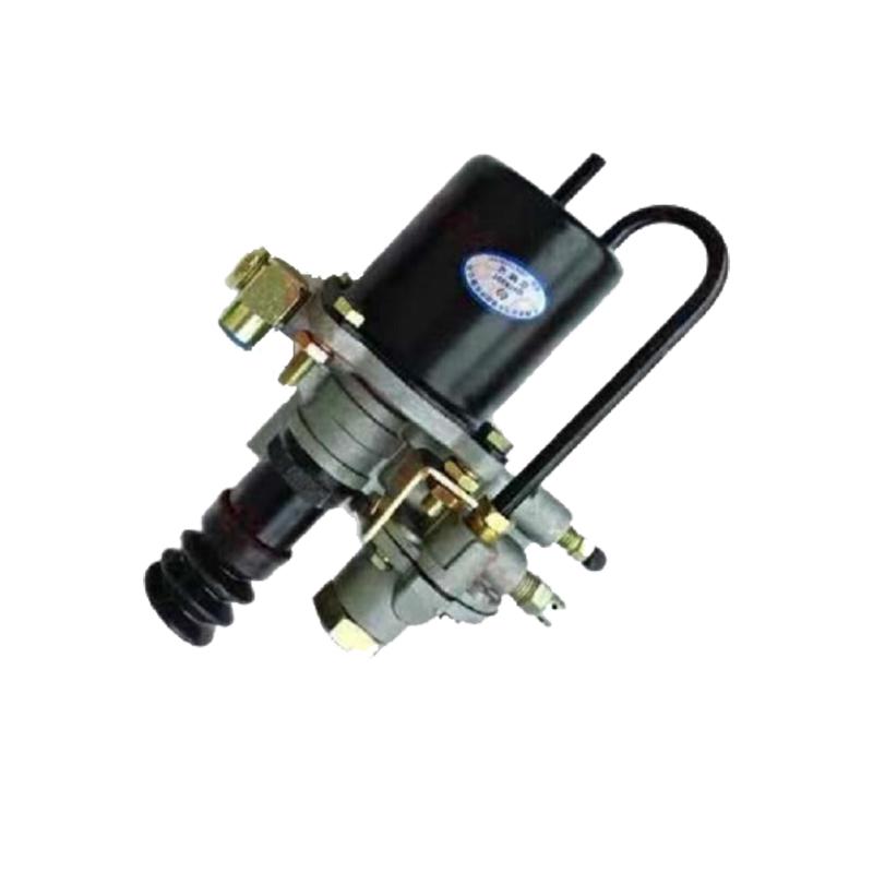 东风EQ2102离合器助力器 离合器分泵