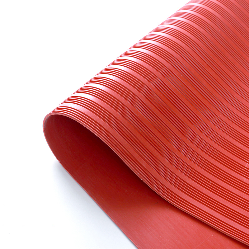典虎 绝缘垫 红色条纹 6kv 10米*1米*3mm 卷高清大图