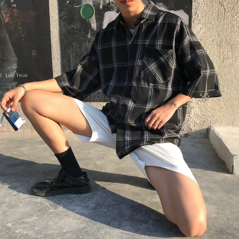 18韩复经典格铁环宽松短袖衬衫男款