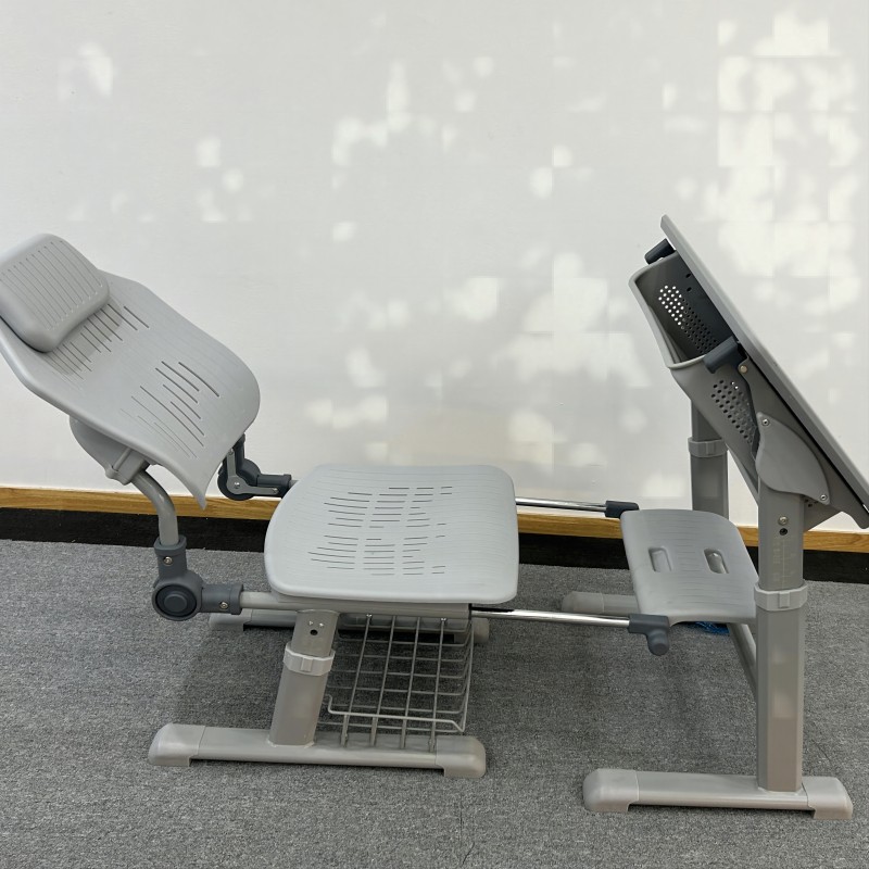KZW117285T, KYW502915T 午休课桌椅高清大图