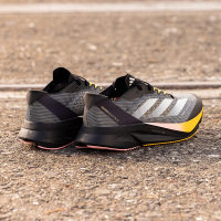 Adidas阿迪达斯男子新款轻便透气休闲运动跑步鞋IF9212 ZP