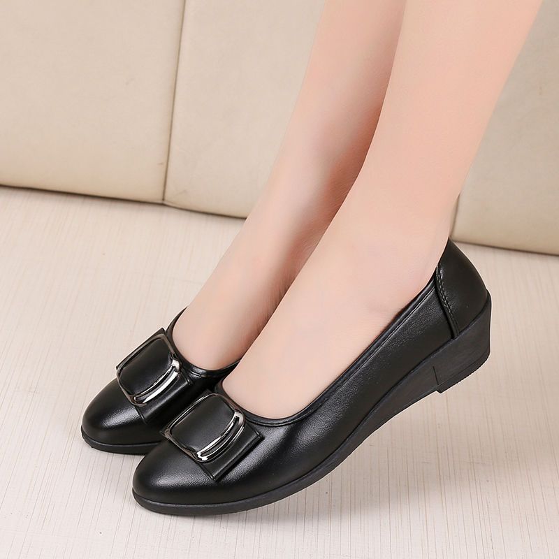 妈妈鞋单鞋女鞋坡跟老婆鞋妈妈鞋夏季中老年软皮软底优雅时尚女鞋优雅