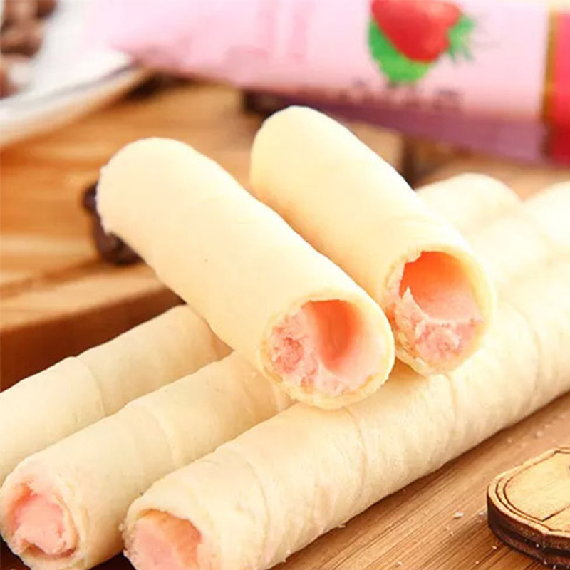 乐卡斯草莓味爆浆威化卷48g进口休闲饼干休闲零食手工奶酪蛋卷进口