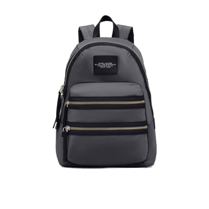 MARC JACOBS拉链双肩包女款尼龙织物中长款可调肩带顶置拉链主夹层正面口袋