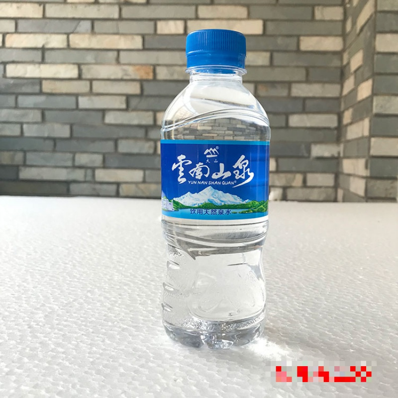云南山泉云南特产矿泉水330ml24瓶箱一箱装
