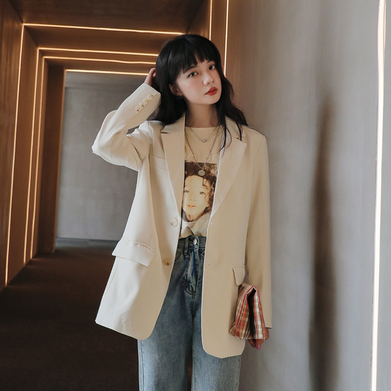高级米色春秋西装外套女设计感小众韩版宽松英伦风休闲小个子西服套装