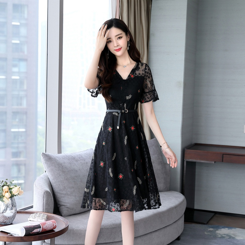 镂空黑色蕾丝连衣裙女夏中长款女士新品显瘦收腰时尚网纱仙女长裙