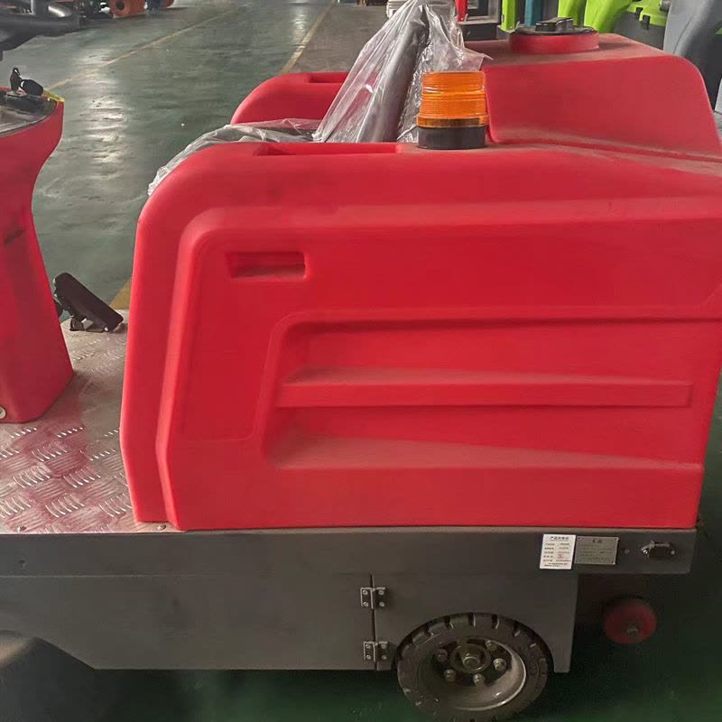 月彰扫地车YZ-1260/台图片