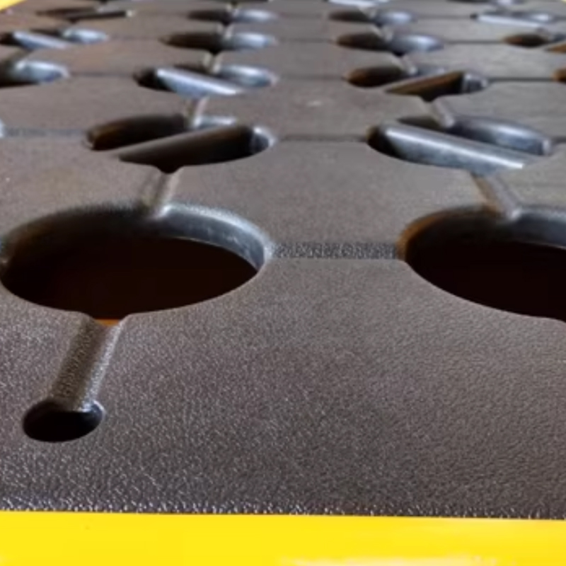 臻远ZY-TP-09防泄漏塑料托盘防渗漏托盘防潮货物托盘 四桶托盘款高清大图