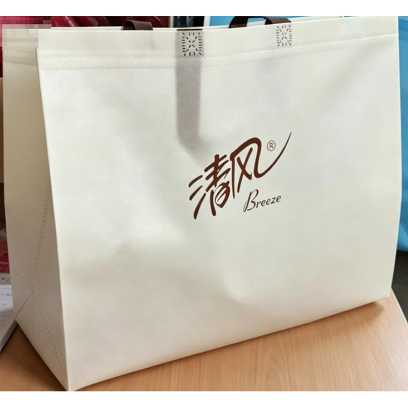 清风 4层金装系列清洁用纸擦拭用品 140G/卷 10卷/提 10提/箱高清大图
