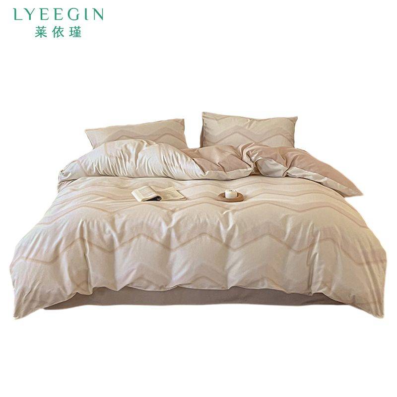 莱依瑾 床上用品 被套160*210cm/张高清大图