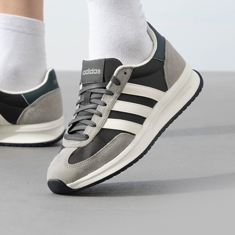 Adidas阿迪达斯男鞋新款运动休闲轻便复古跑步鞋IH8587 ZP高清大图
