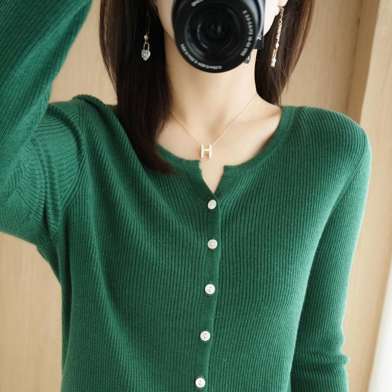 2022春季新款针织开衫女圆领开口毛衣女打底修身显瘦韩版女装