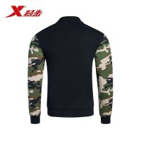 特步（Xtep）男子迷彩夹克秋冬新款校园时尚学生外套单排扣开衫棒球服