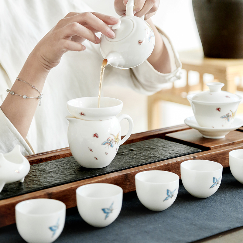 常生源 公道杯 陶瓷功夫茶具 凝脂白公杯 羊脂白玉瓷器 浮雕对花 蝶韵公道杯