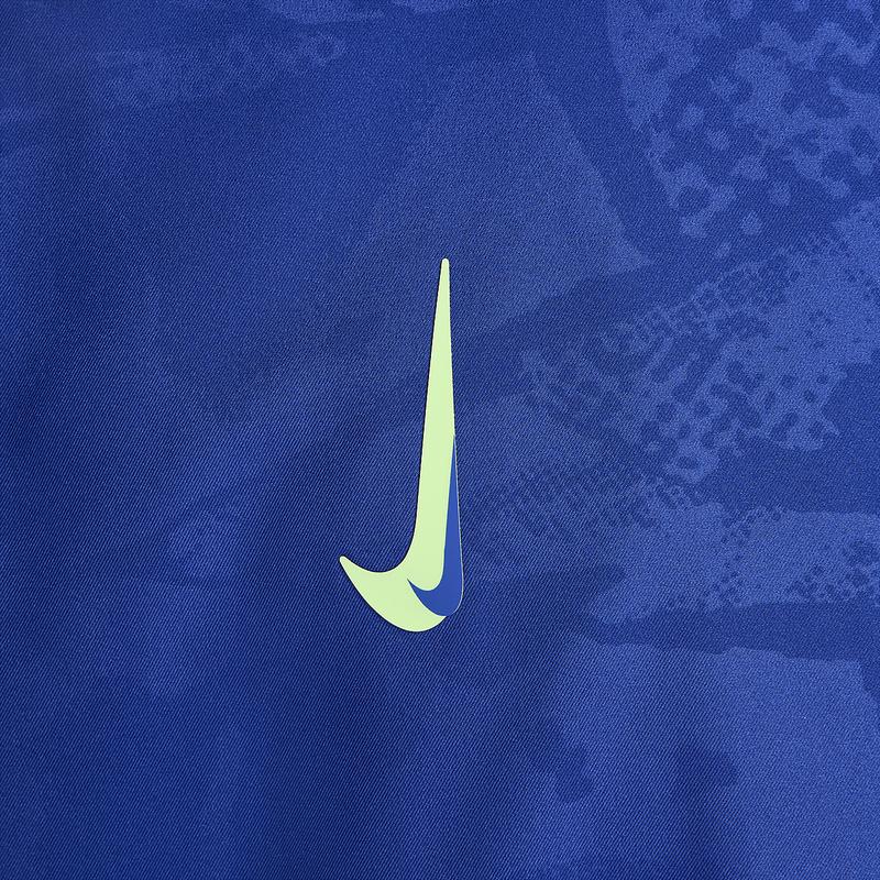 耐克(NIKE)男子足球运动宽松速干科技训练夹克巴萨球迷 anthem 夹高清大图