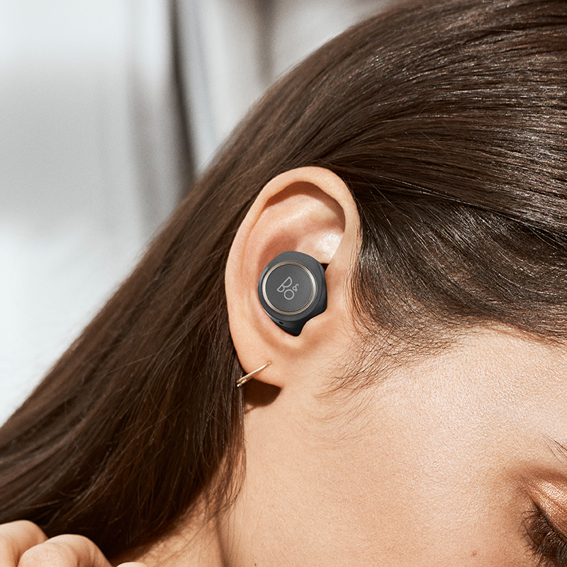 B&O PLAY beoplay E8 真无线蓝牙耳机 入耳式耳机 运动立体声耳机 防掉落耳塞 炭金色高清大图