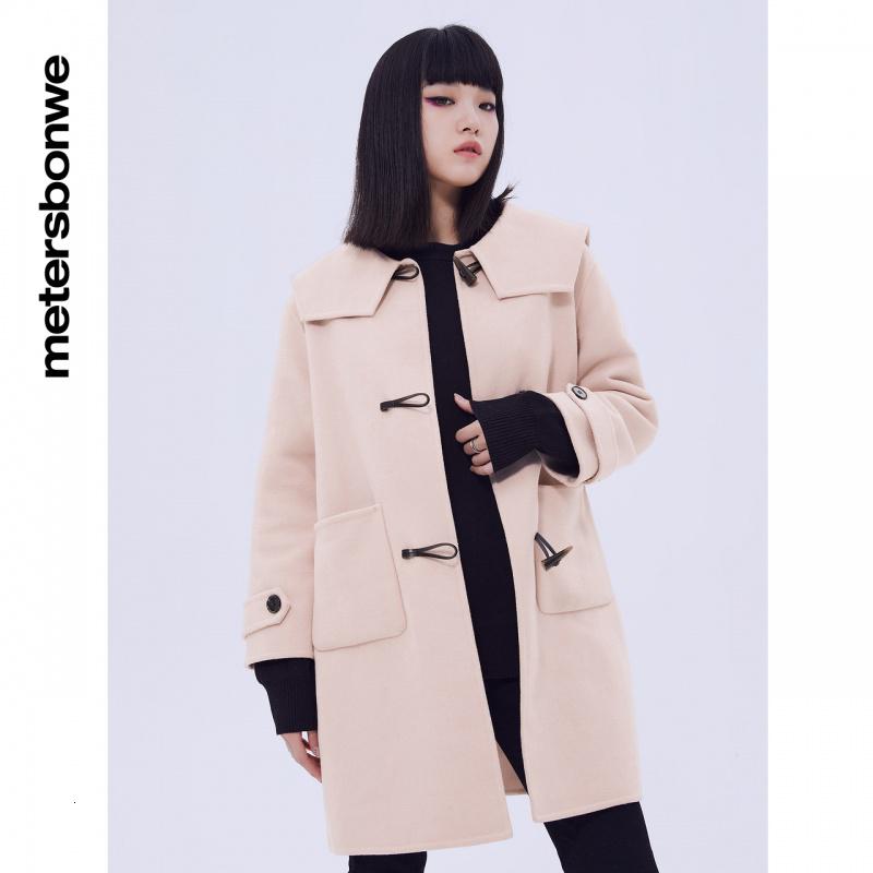 [1件5折价:365]美特斯邦威女大领羊角扣短大衣高清大图