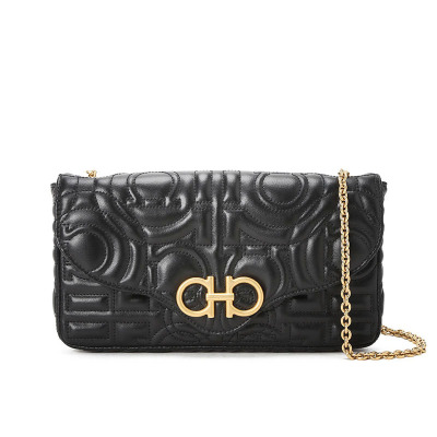 FERRAGAMO菲拉格慕 GANCINI迷你 单肩斜挎包 23x12x3CM