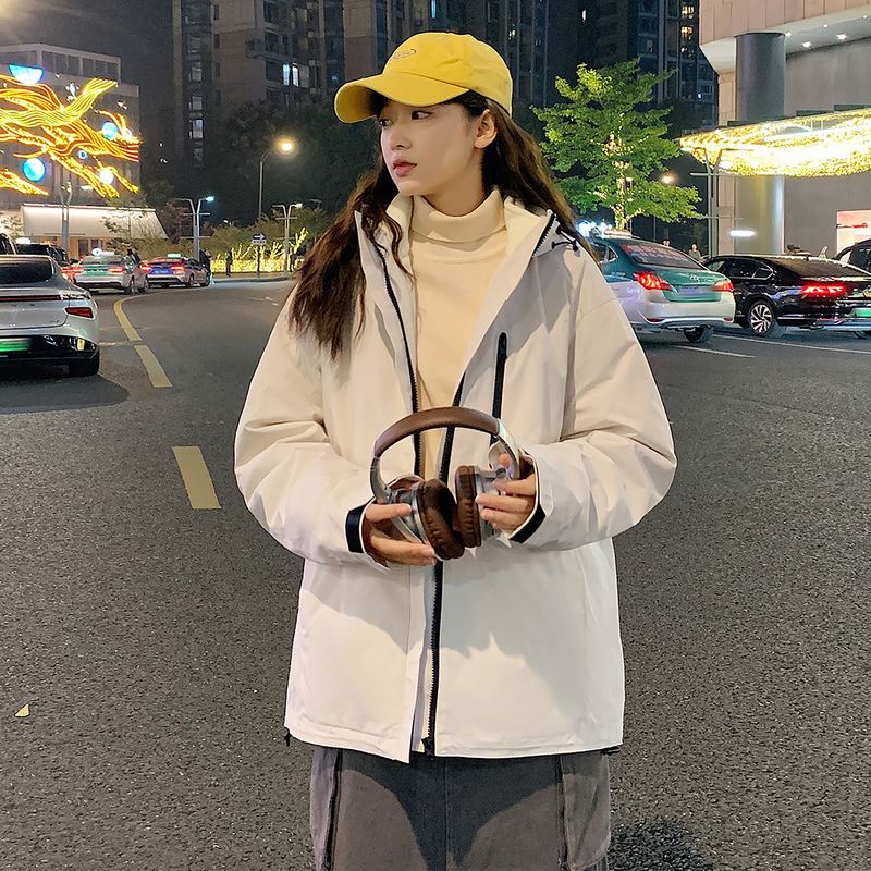 [2.5折价240元]唐狮摇粒绒外套女秋冬新款工装连帽加厚冲锋少上衣