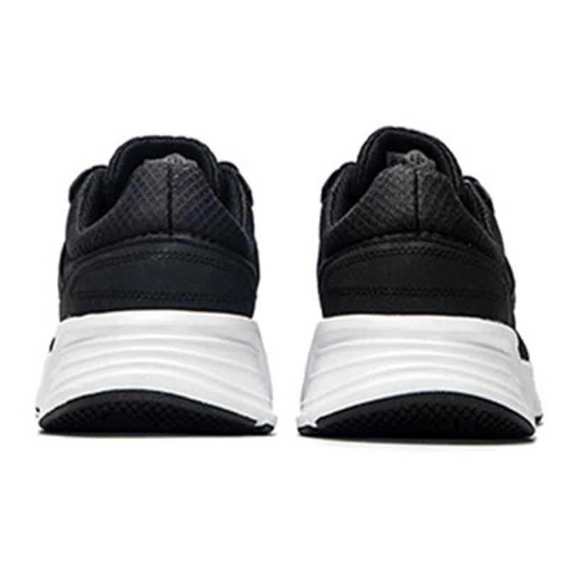 Adidas阿迪达斯男鞋2023春季新款缓震透气运动鞋黑色跑步鞋GW3848