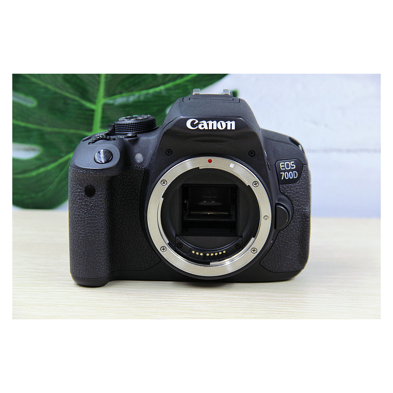 [二手95新]Canon/佳能 EOS 700D 单机身 佳能入门单反相机