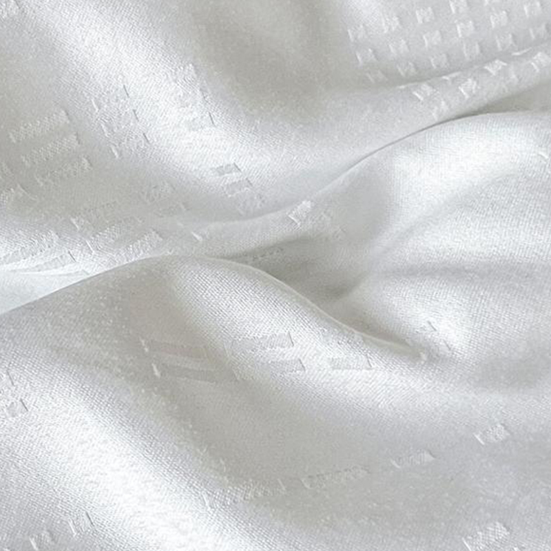 合祥源 蚕丝被4斤 200*230cm 床高清大图