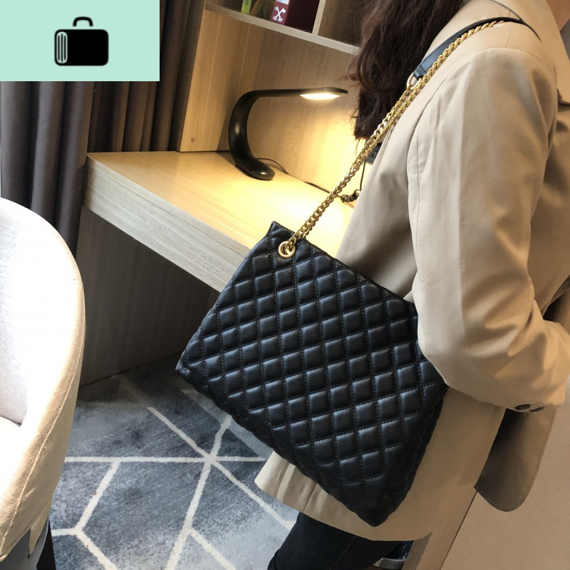 菱格软皮链条大包包女2020春夏新款女包大容量单肩斜挎包NEW LAKE女斜挎包