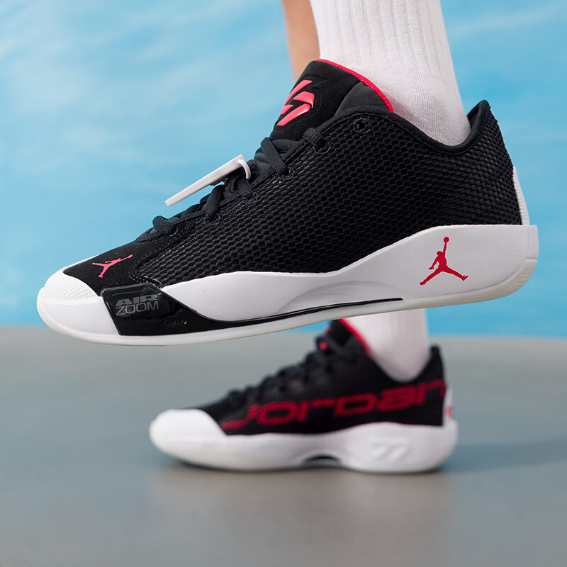 耐克（NIKE）男鞋新款运动鞋JORDAN LUKA 77 PF缓震舒适训练篮球鞋 IF1611-001 ZP高清大图