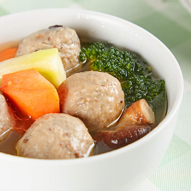 安井丸子家庭火锅套餐麻辣烫 150g蛋饺*1+240g鱼豆腐*1+200g嫩鱼丸*1+150g香菇贡丸*1+筋道面*1高清大图