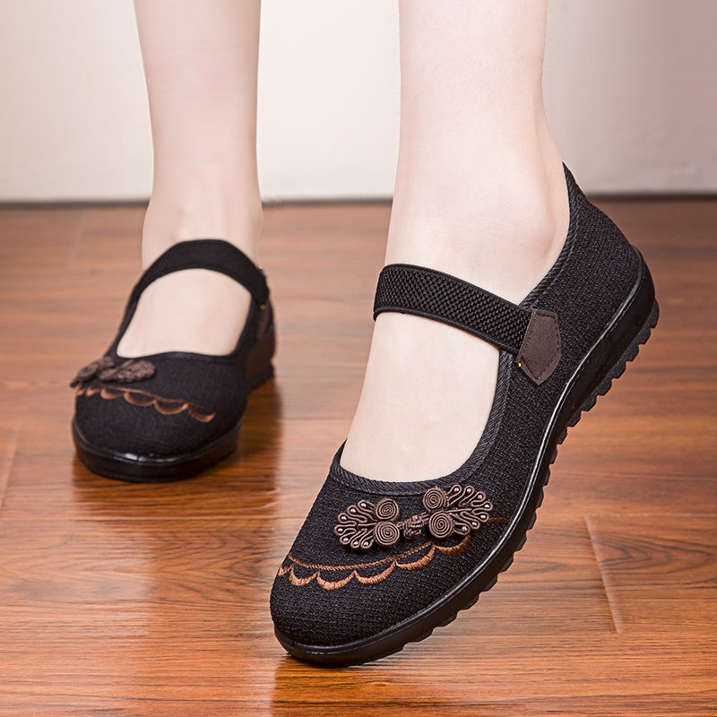 老北京布鞋女奶奶四季鞋平底软底中老年人单鞋妈妈老太太鞋子视频